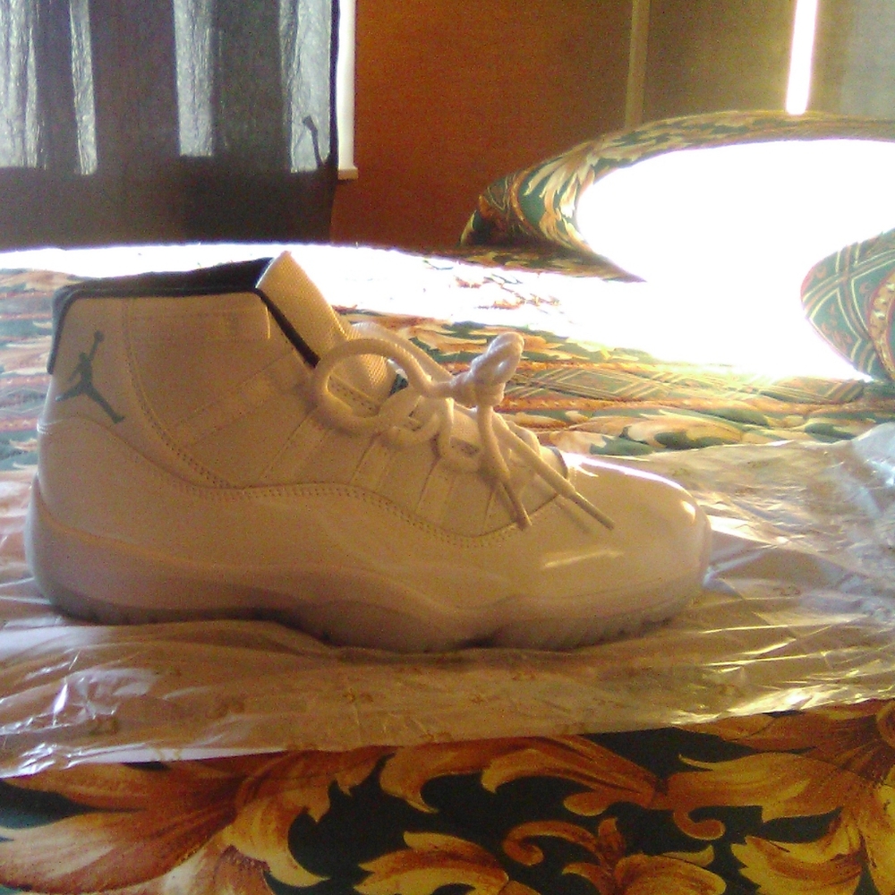 Air Jordan 11 retro North Carolina blue
